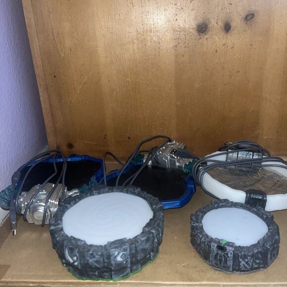 Lot Of 5 Sky Lander Pads For Wii. - Picture 1 of 6